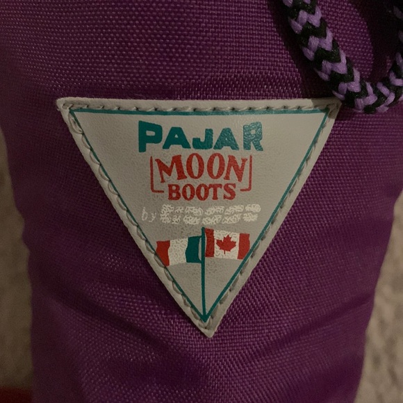 Girls Pajar Moon Boots - Picture 2 of 6